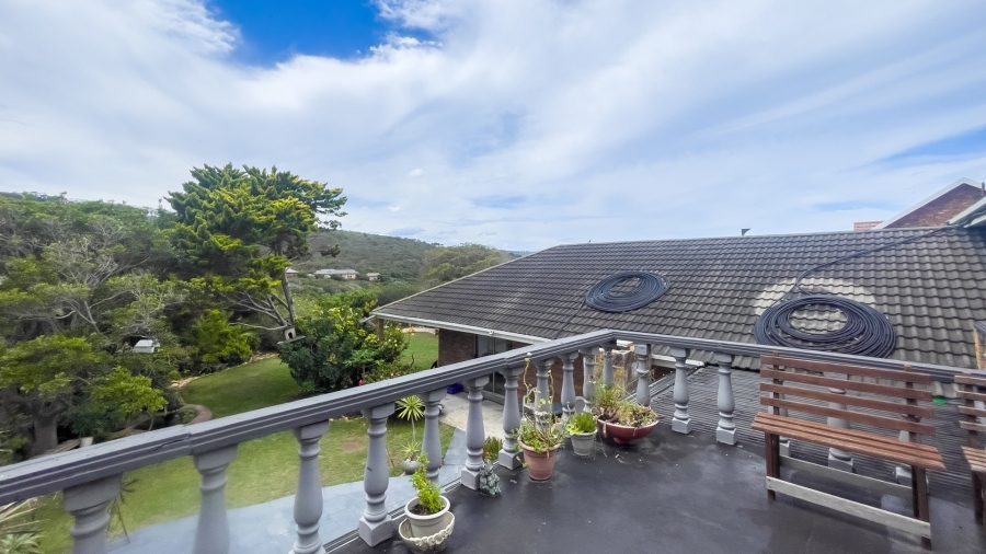 6 Bedroom Property for Sale in Hersham Western Cape